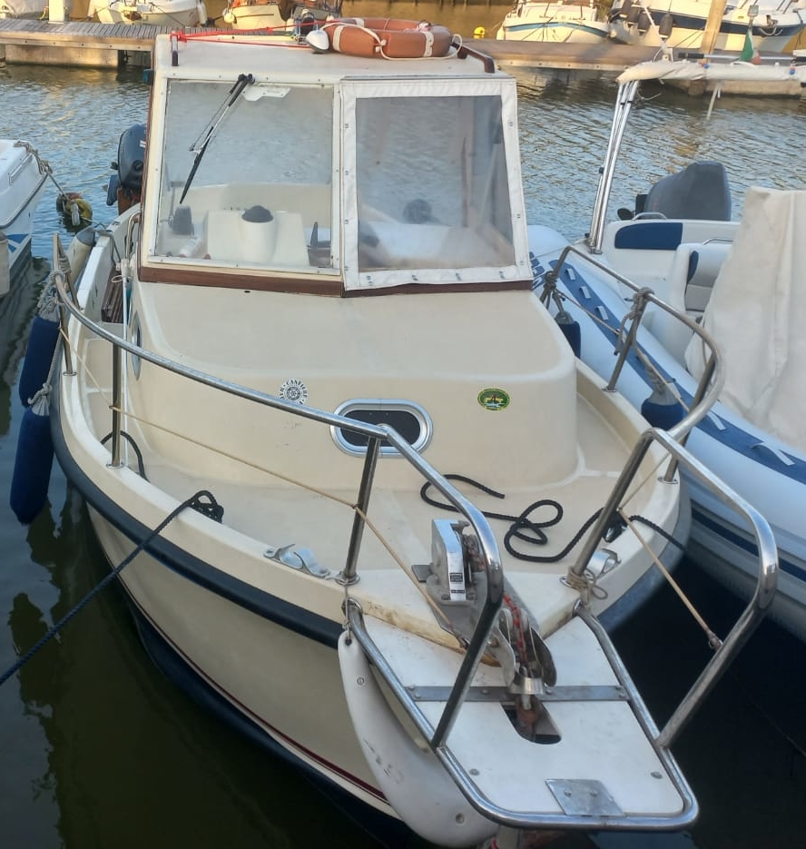 Anaconda 2 + FNM 40 hp pilotina marezeta cecina livorno diesel entrobordo monomotore pesca disporto wc livorno boats barco bateux boat natante barca
